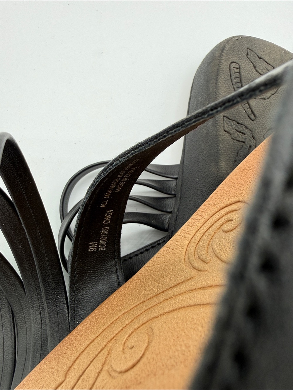 boc | Black Multi-Strap Women's Sandals | Size 9 - Picture 2 of 5